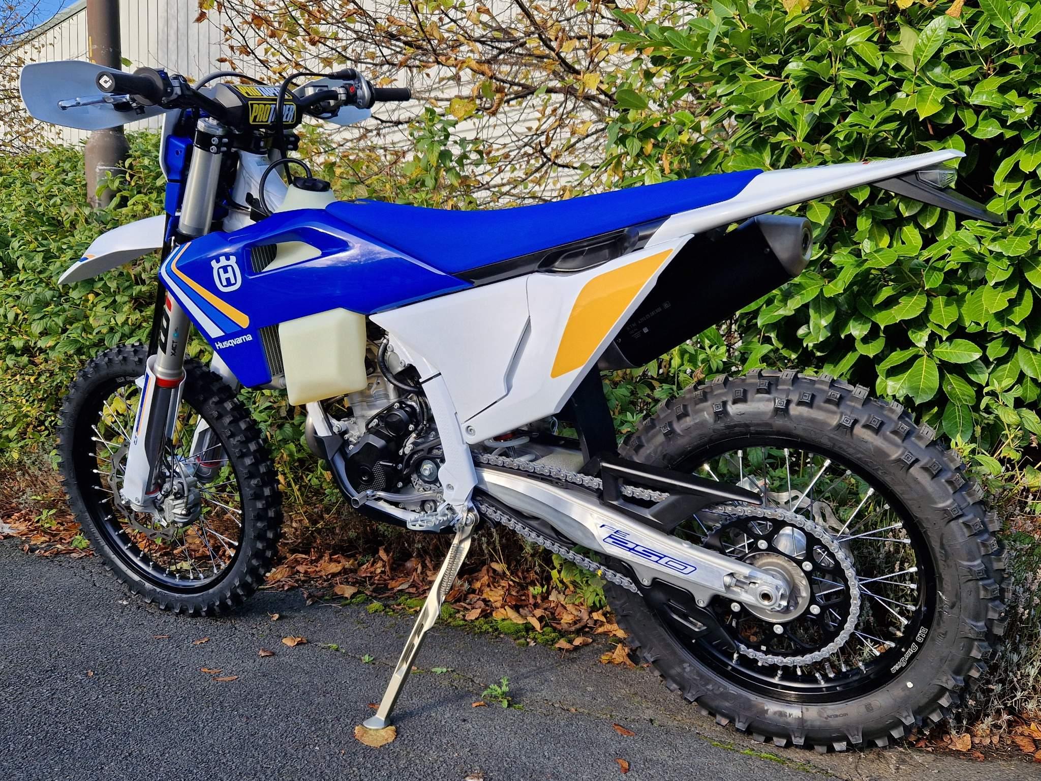 SOLD 2025 Husqvarna 250 X-Ring